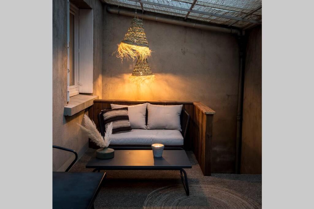 Appartement L’Étage et son patio à Ruelle-sur-Touvre Extérieur photo